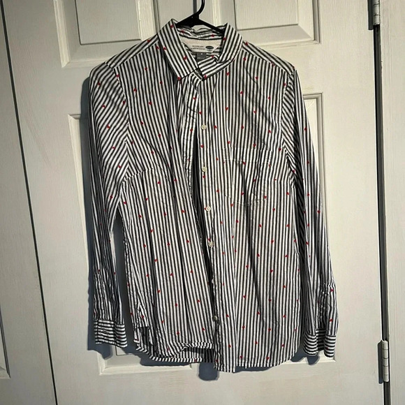 Old Navy Button Down Shirt with hearts size medium - Picture 1 of 3